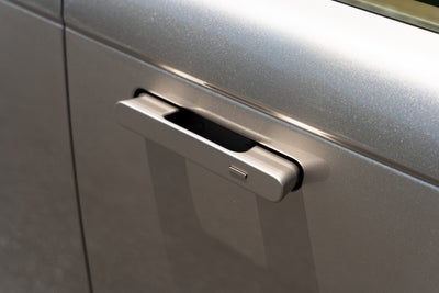 2025 Land Rover Range Rover SE LWB 7 Seat