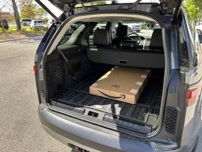 2023 Land Rover Discovery S