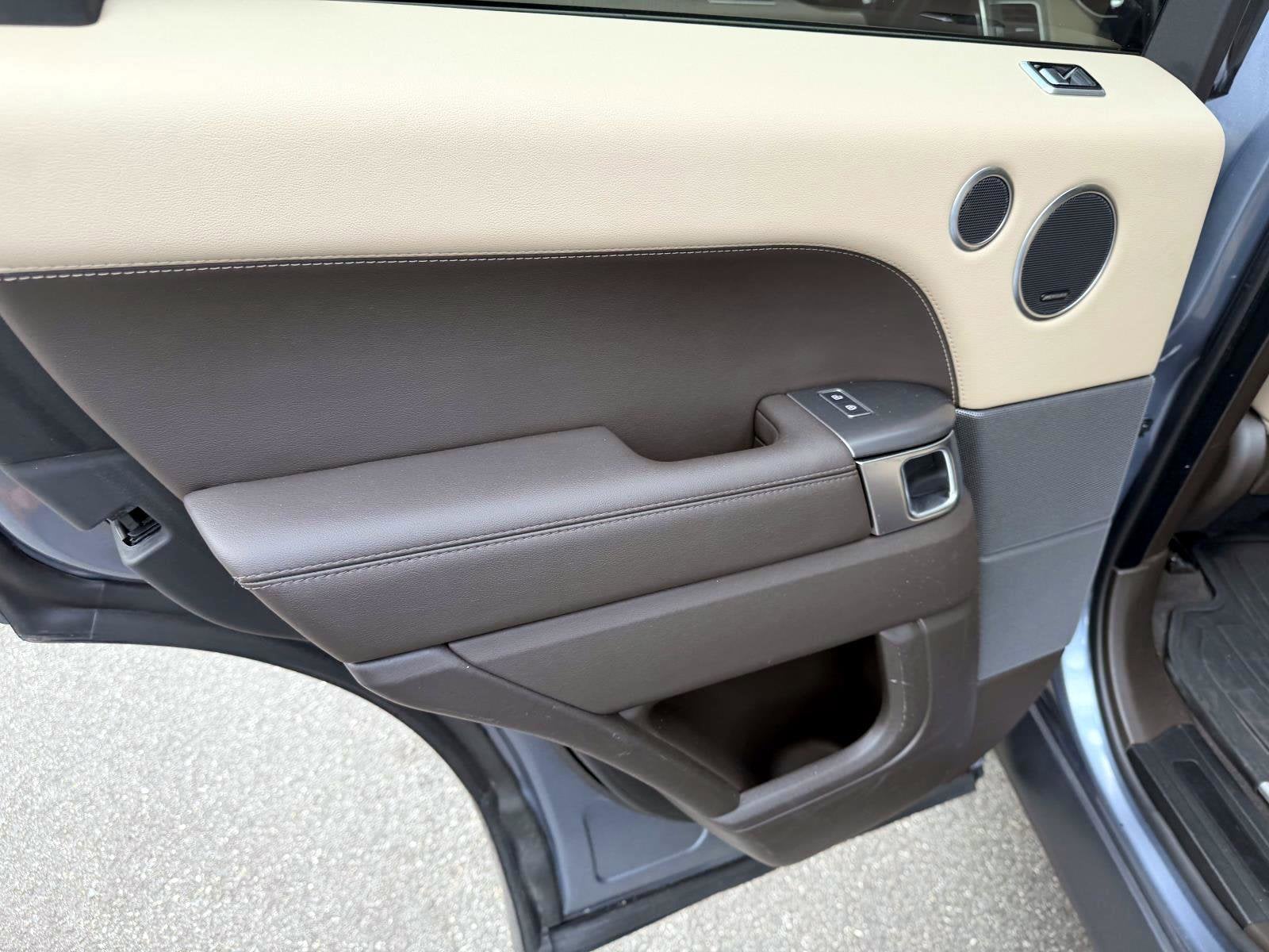 2021 Land Rover Range Rover Sport SE