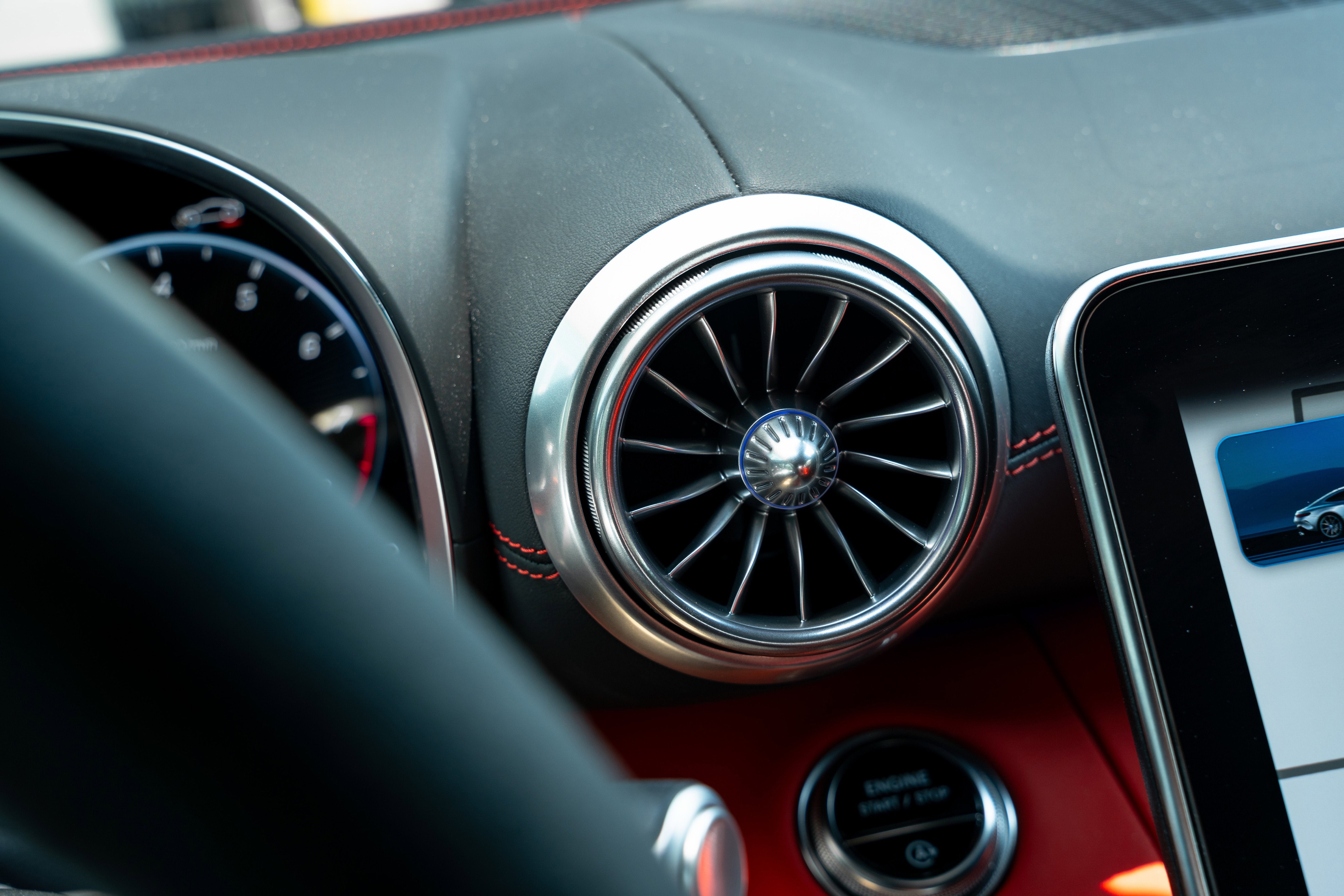 2025 Mercedes-Benz AMG® GT Base