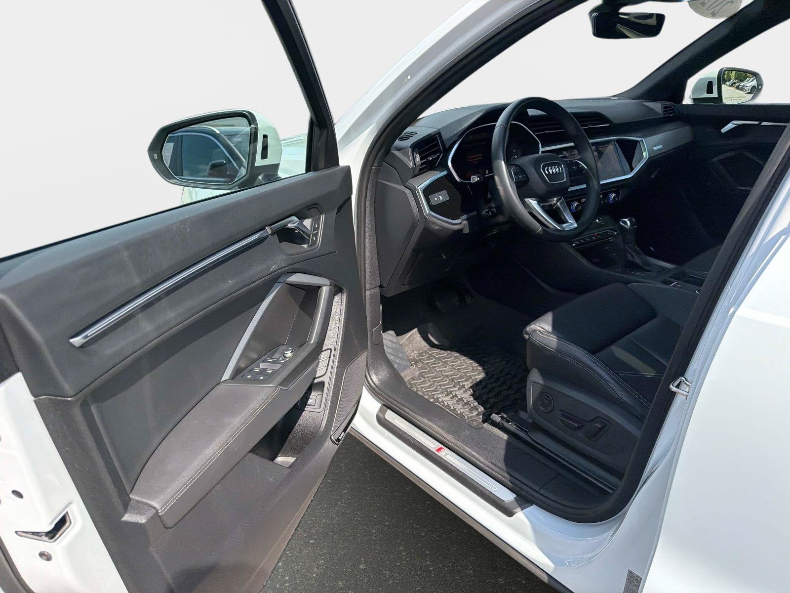 2024 Audi Q3 Premium Plus