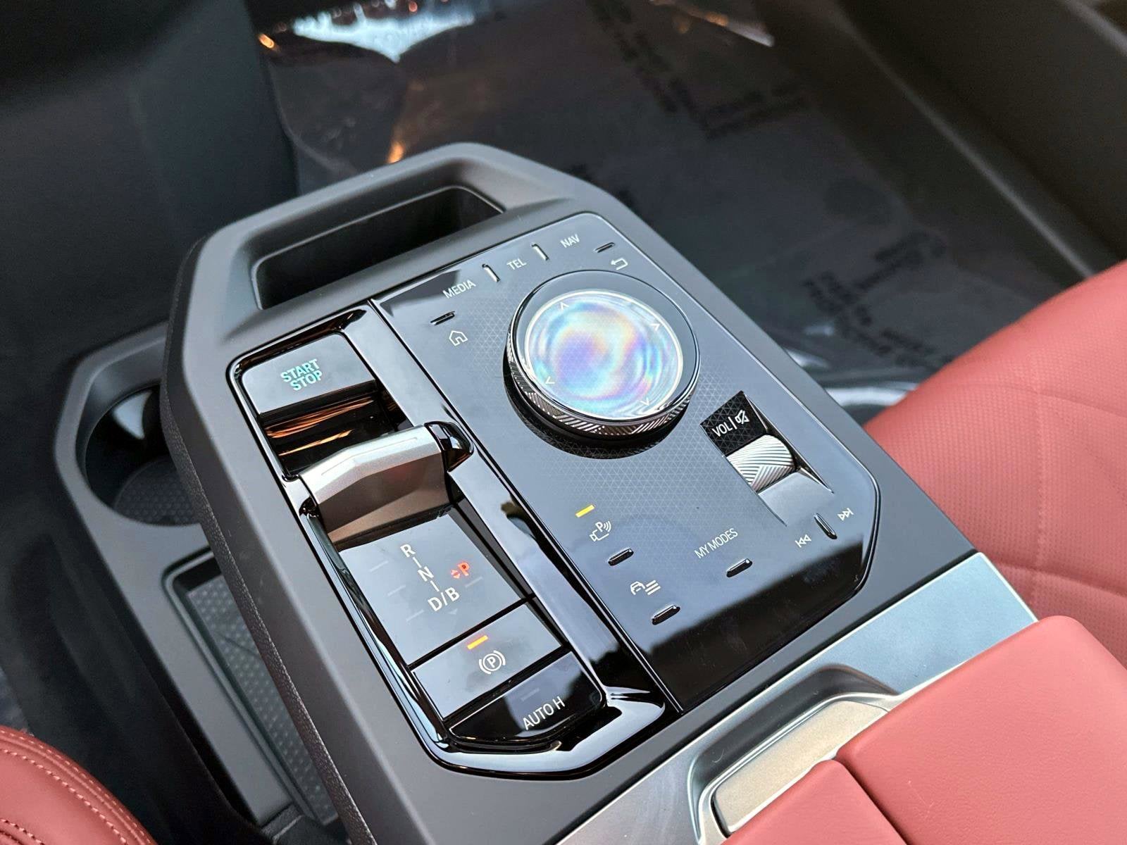 2026 BMW iX xDrive60