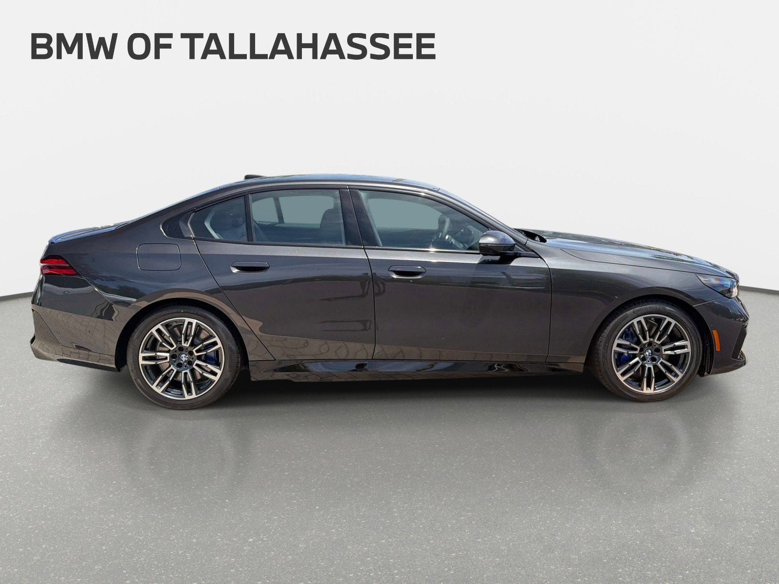 2027 BMW 550e 550e xDrive