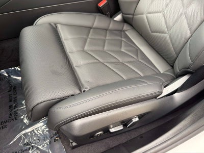 2027 BMW 550e 550e xDrive