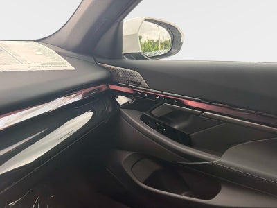 2027 BMW 550e 550e xDrive