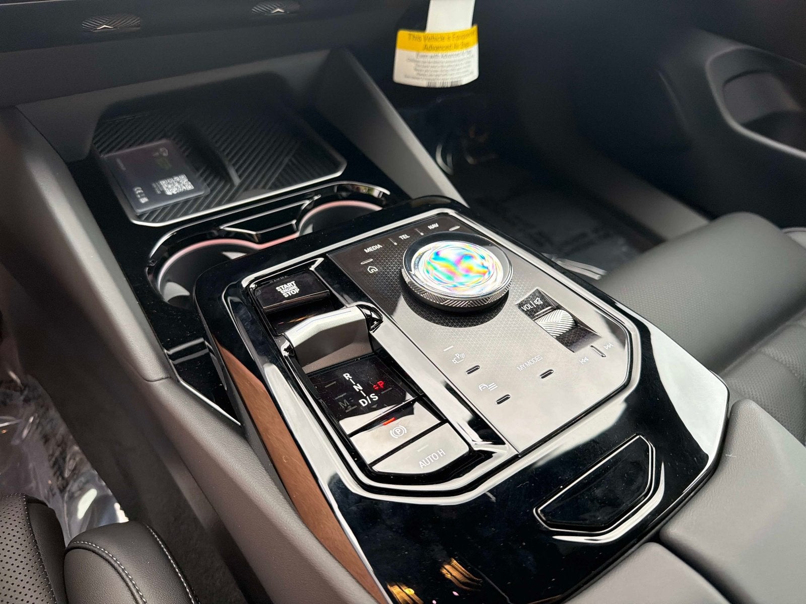 2027 BMW 550e 550e xDrive