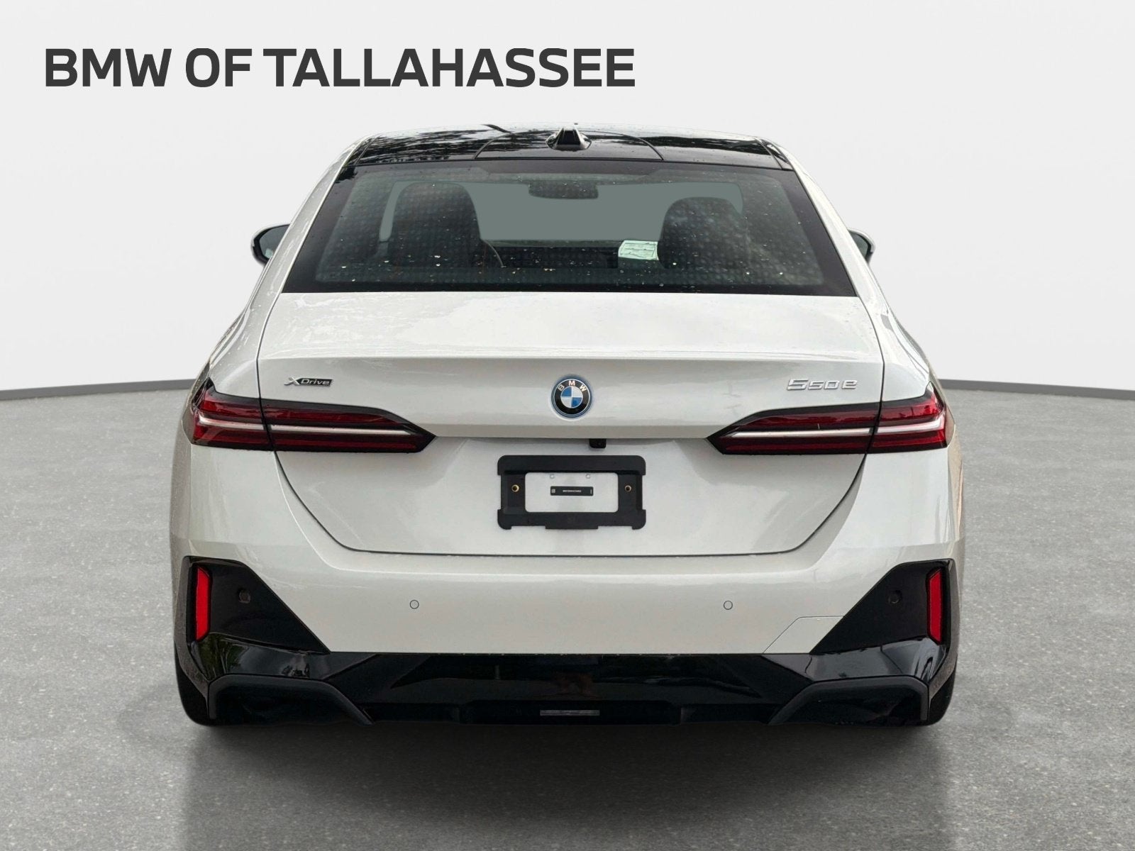 2027 BMW 550e 550e xDrive