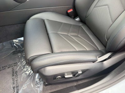2027 BMW 550e 550e xDrive