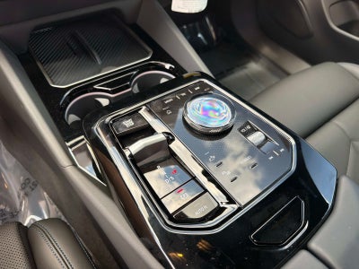 2027 BMW 550e 550e xDrive