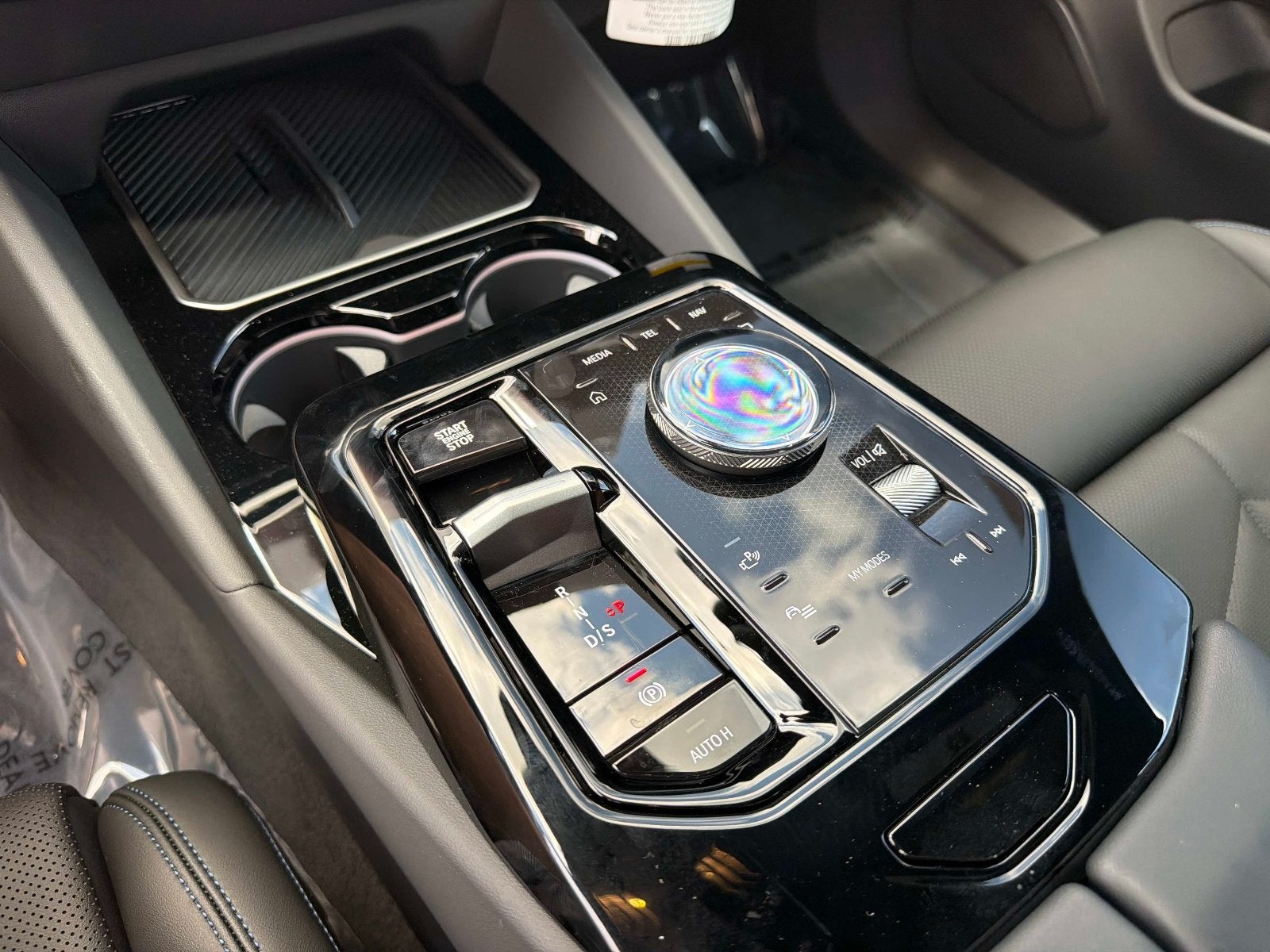 2027 BMW 550e 550e xDrive