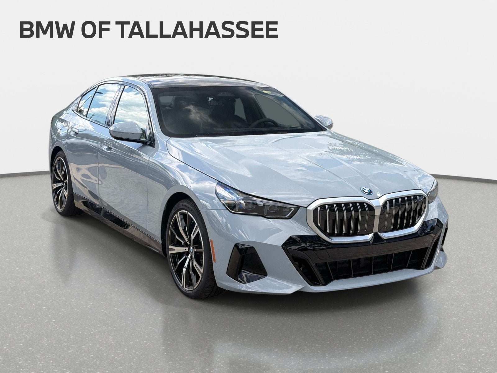 2027 BMW 550e 550e xDrive