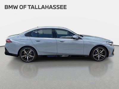 2027 BMW 550e 550e xDrive