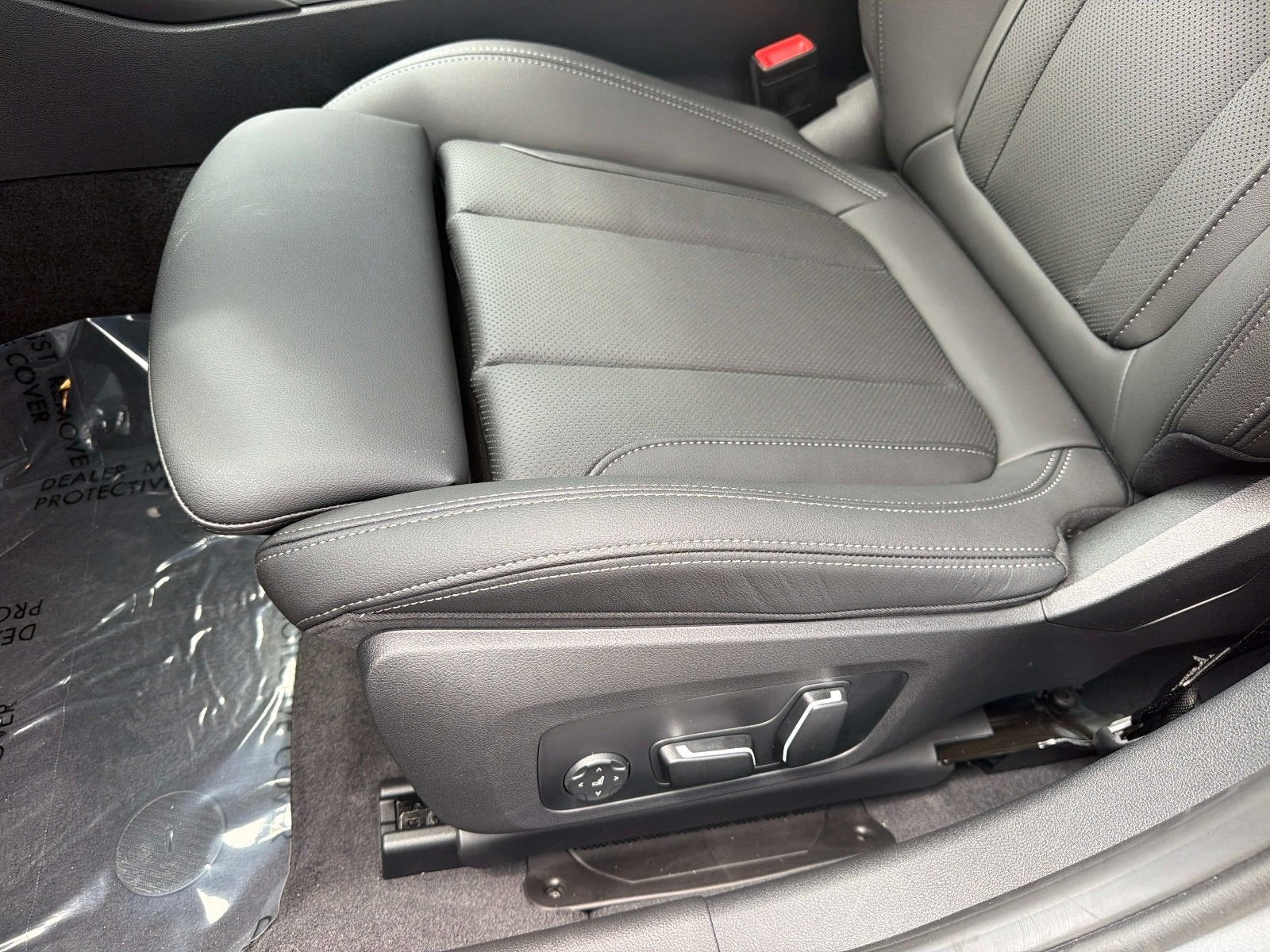 2026 BMW 330i 330i