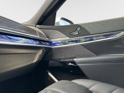2025 BMW 740i xDrive 740i xDrive