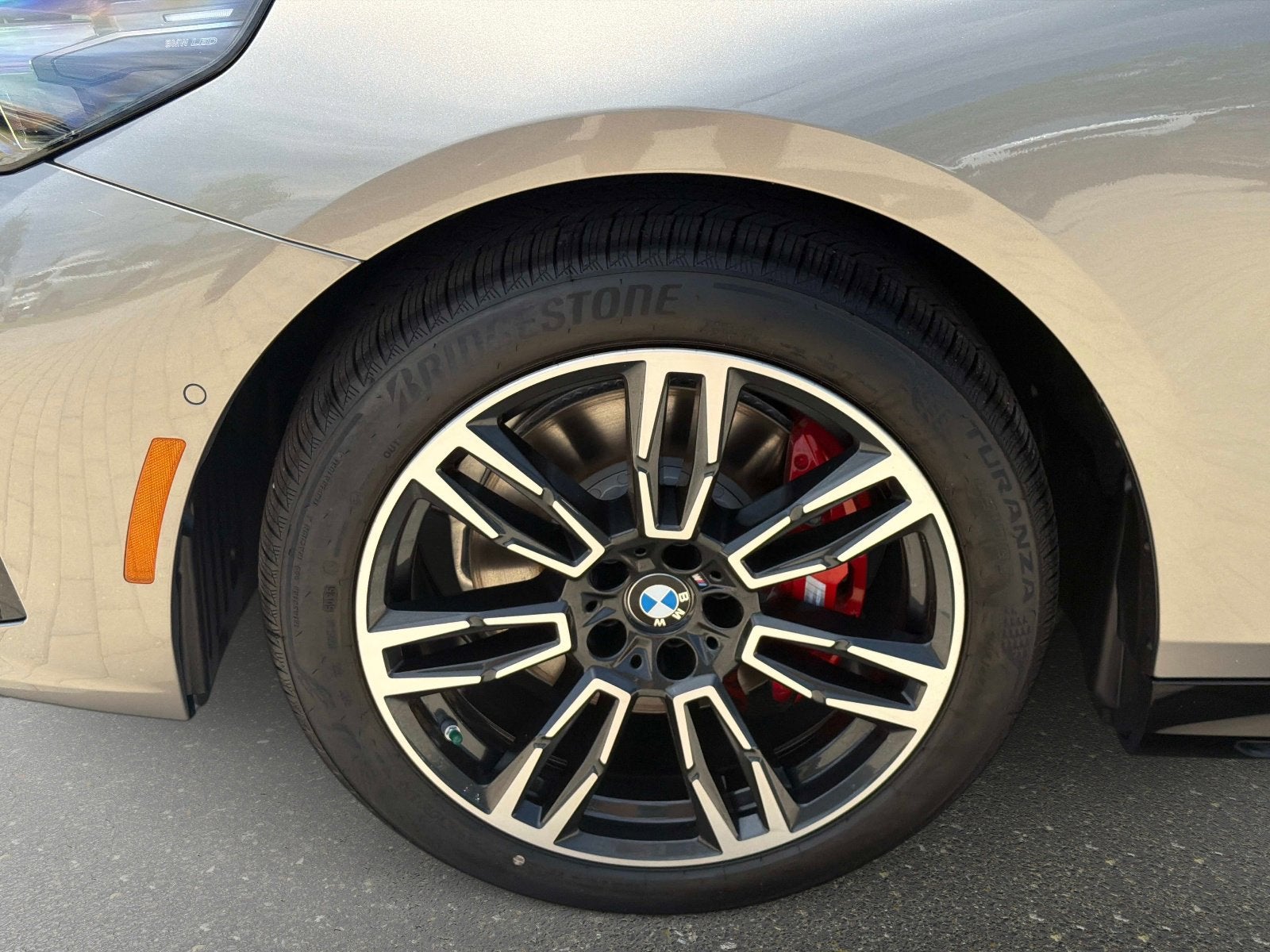 2027 BMW 530i 530i