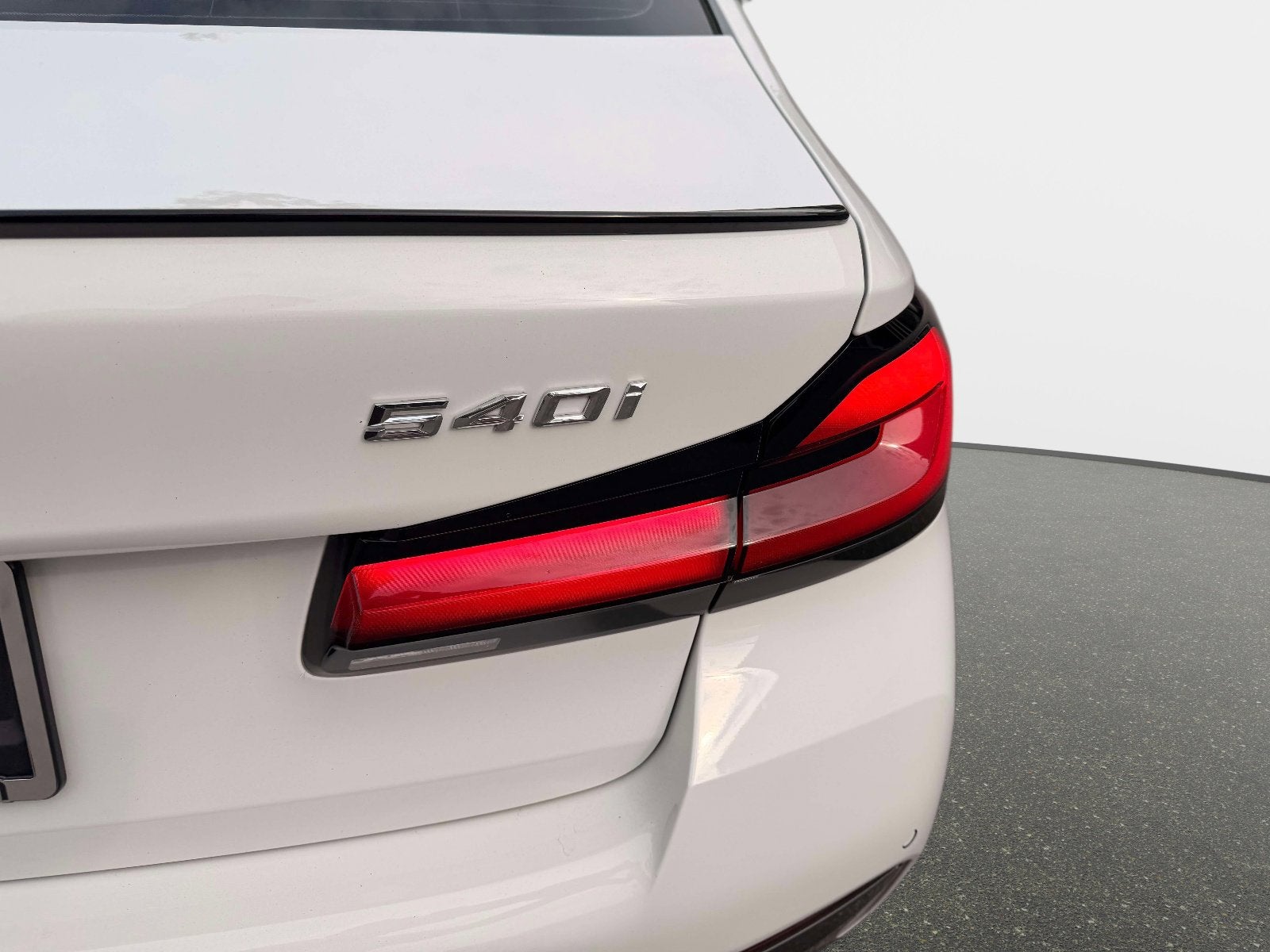 2023 BMW 540i 540i xDrive