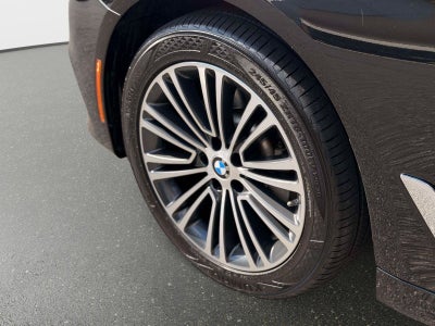 2019 BMW 5 Series 540i