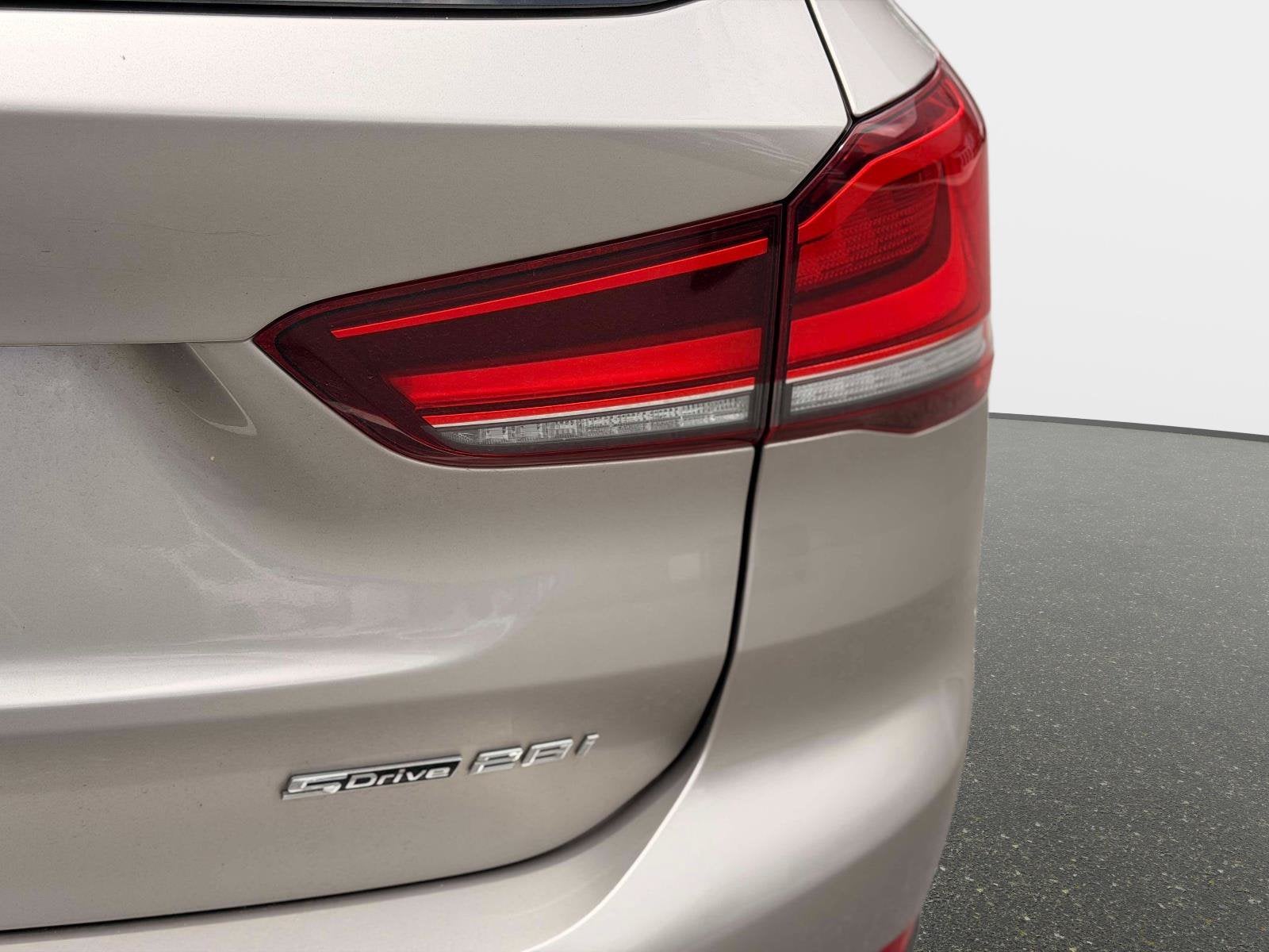 2021 BMW X1 sDrive28i