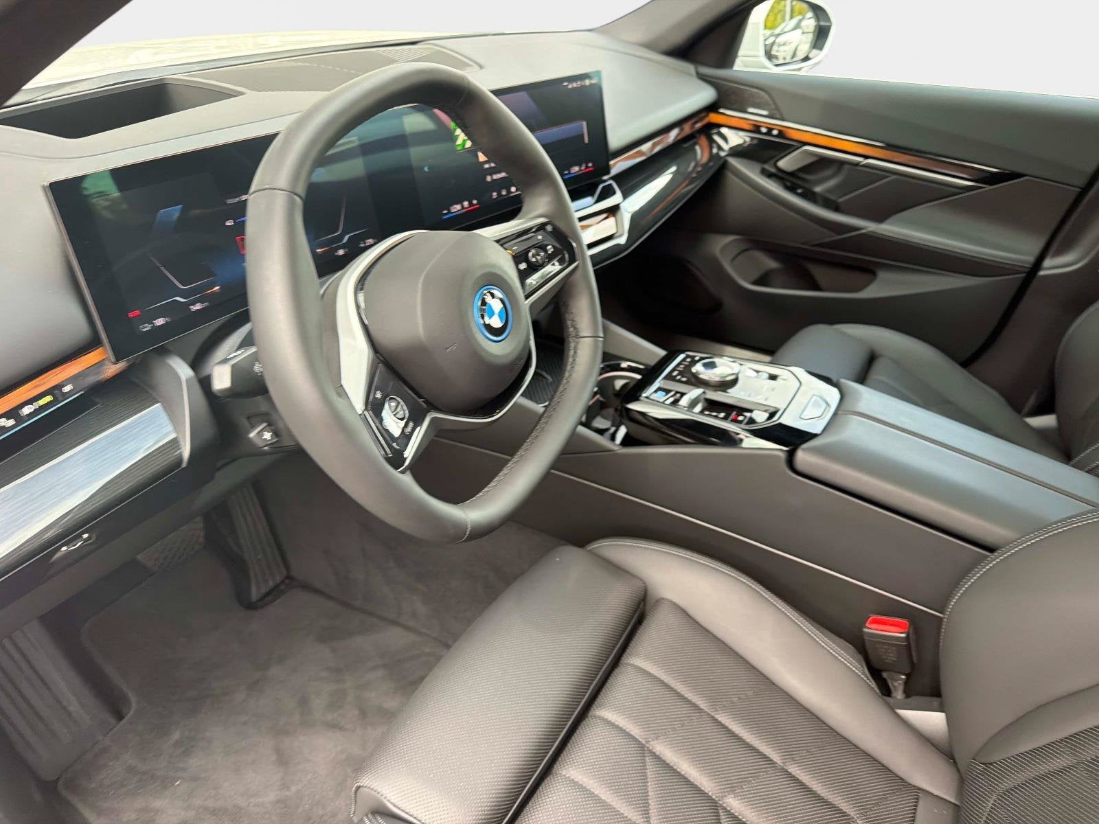 2026 BMW i5 eDrive40 eDrive40