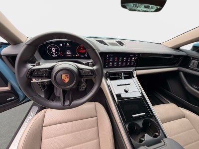 2025 Porsche Panamera Base