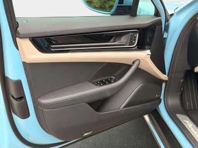 2025 Porsche Panamera Base