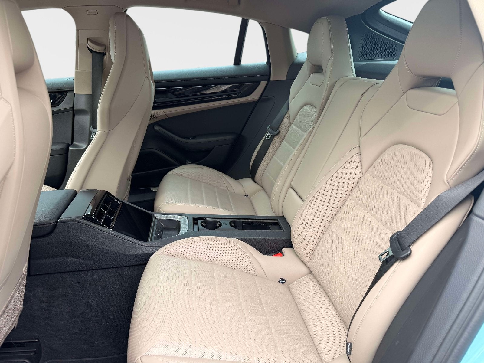 2025 Porsche Panamera Base