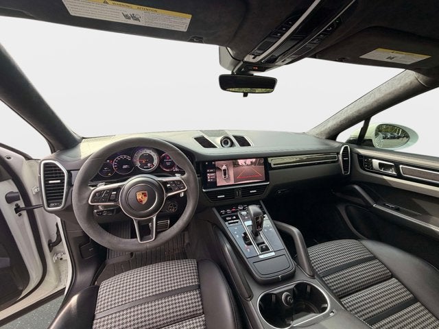 2021 Porsche Cayenne Coupe GTS