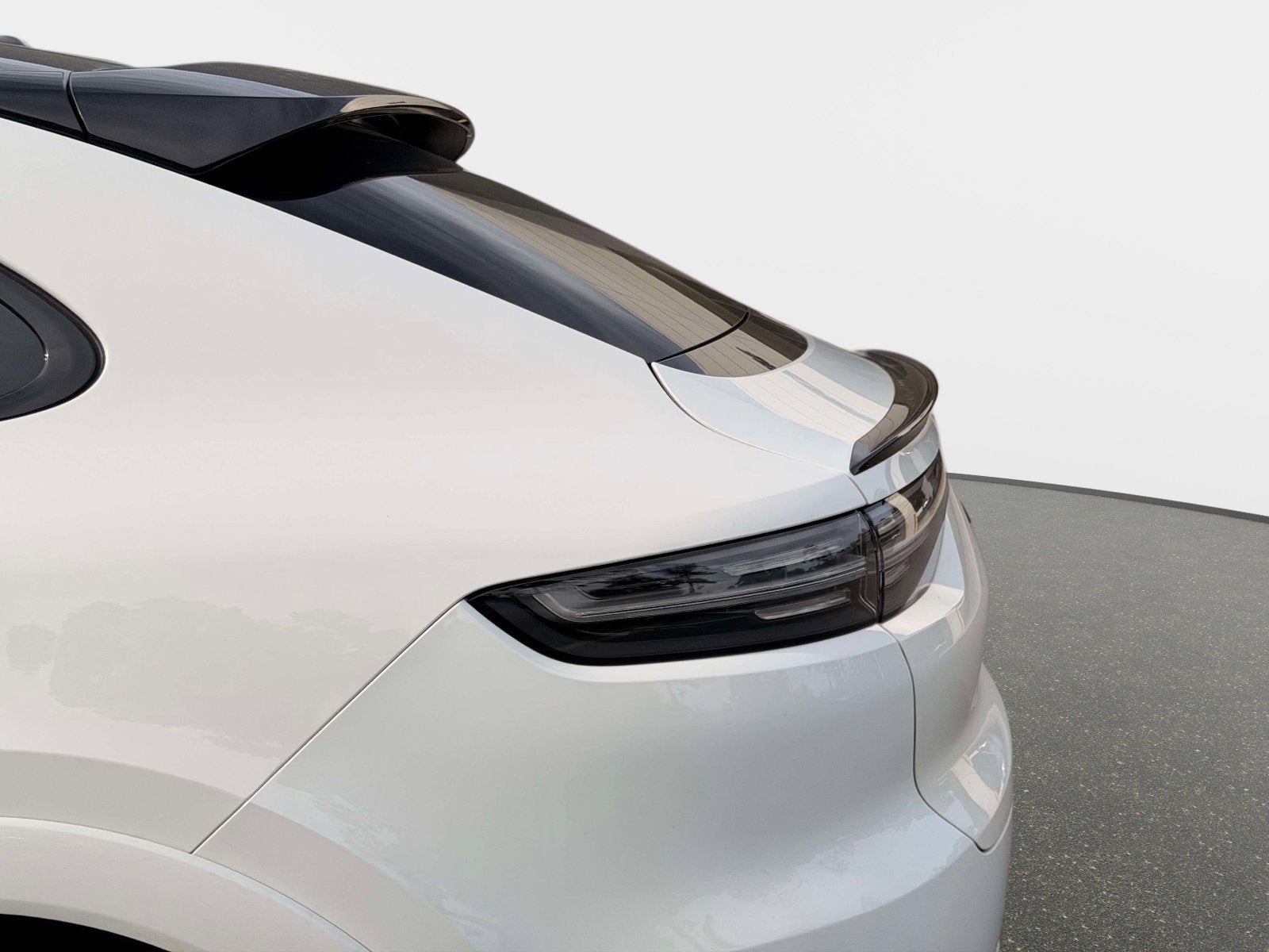2021 Porsche Cayenne Coupe GTS