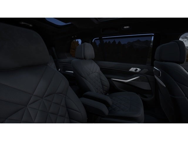 2027 BMW X7 Base