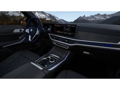 2027 BMW X7 Base