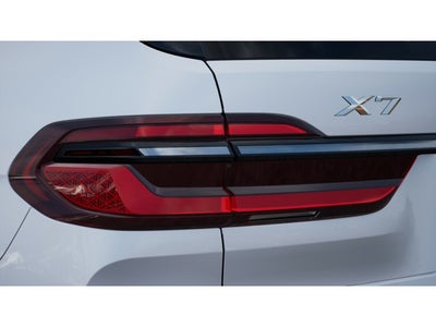 2027 BMW X7 Base