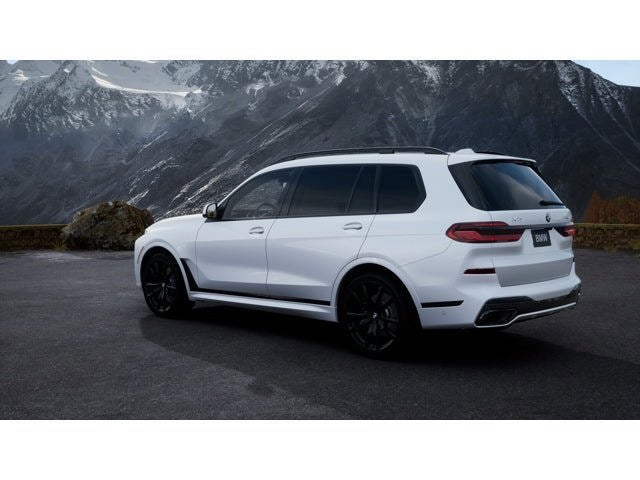 2026 BMW X7 Base