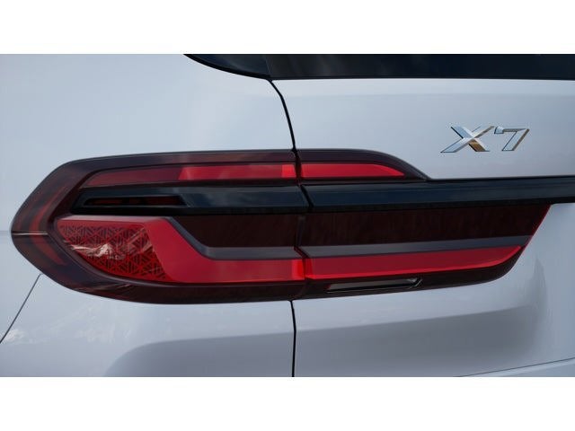 2026 BMW X7 Base