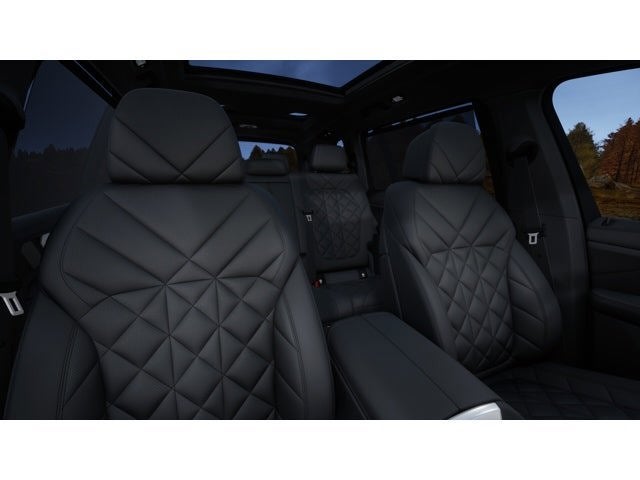 2027 BMW X7 Base