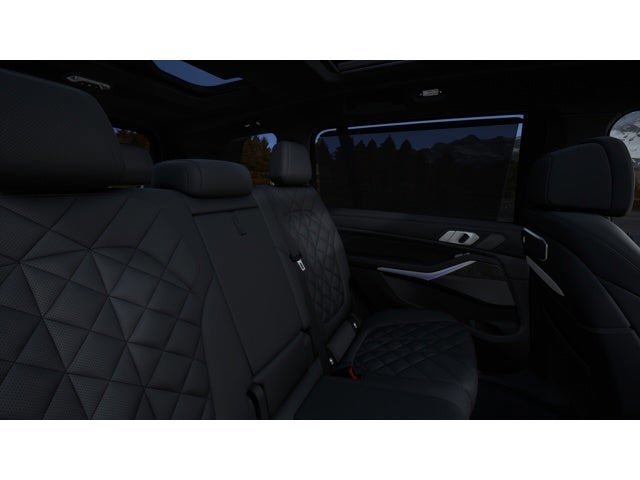 2027 BMW X7 Base
