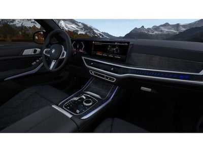 2027 BMW X7 Base