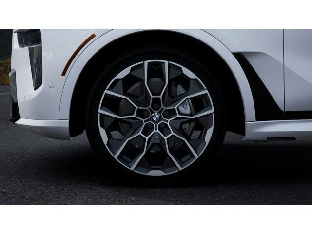 2027 BMW X7 Base