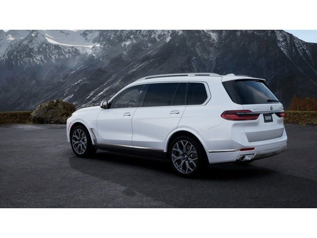 2026 BMW X7 Base