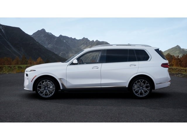 2026 BMW X7 Base