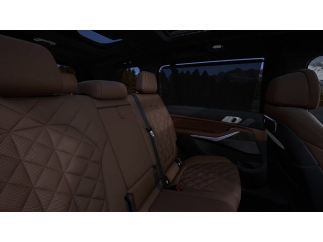 2027 BMW X7 Base
