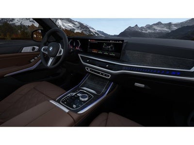 2027 BMW X7 Base