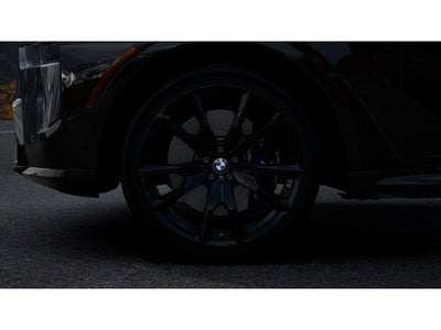 2027 BMW X7 Base