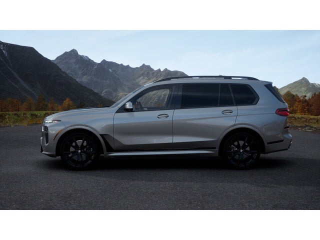 2026 BMW X7 Base