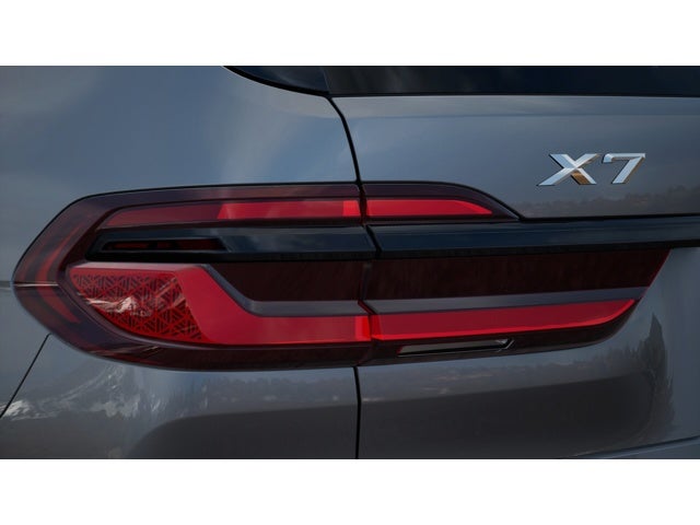 2026 BMW X7 Base