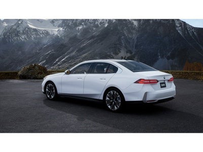 2027 BMW 530i Base