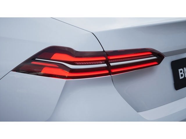 2027 BMW 530i Base