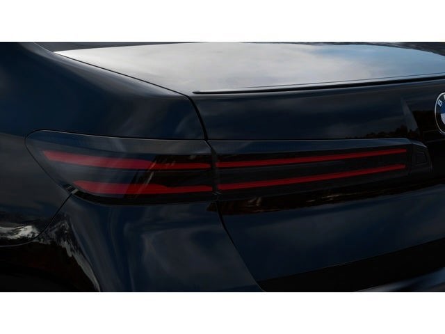 2027 BMW 740i Base