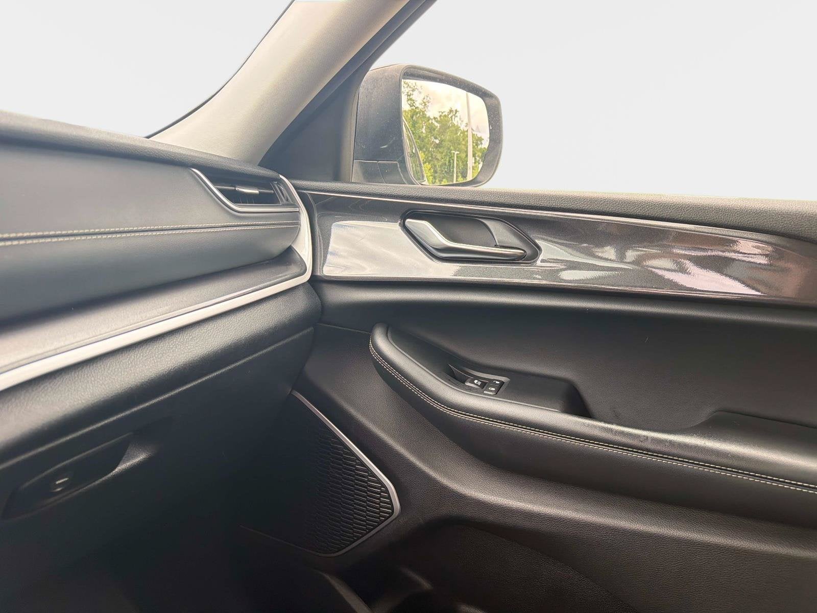 2021 Jeep Grand Cherokee L Laredo