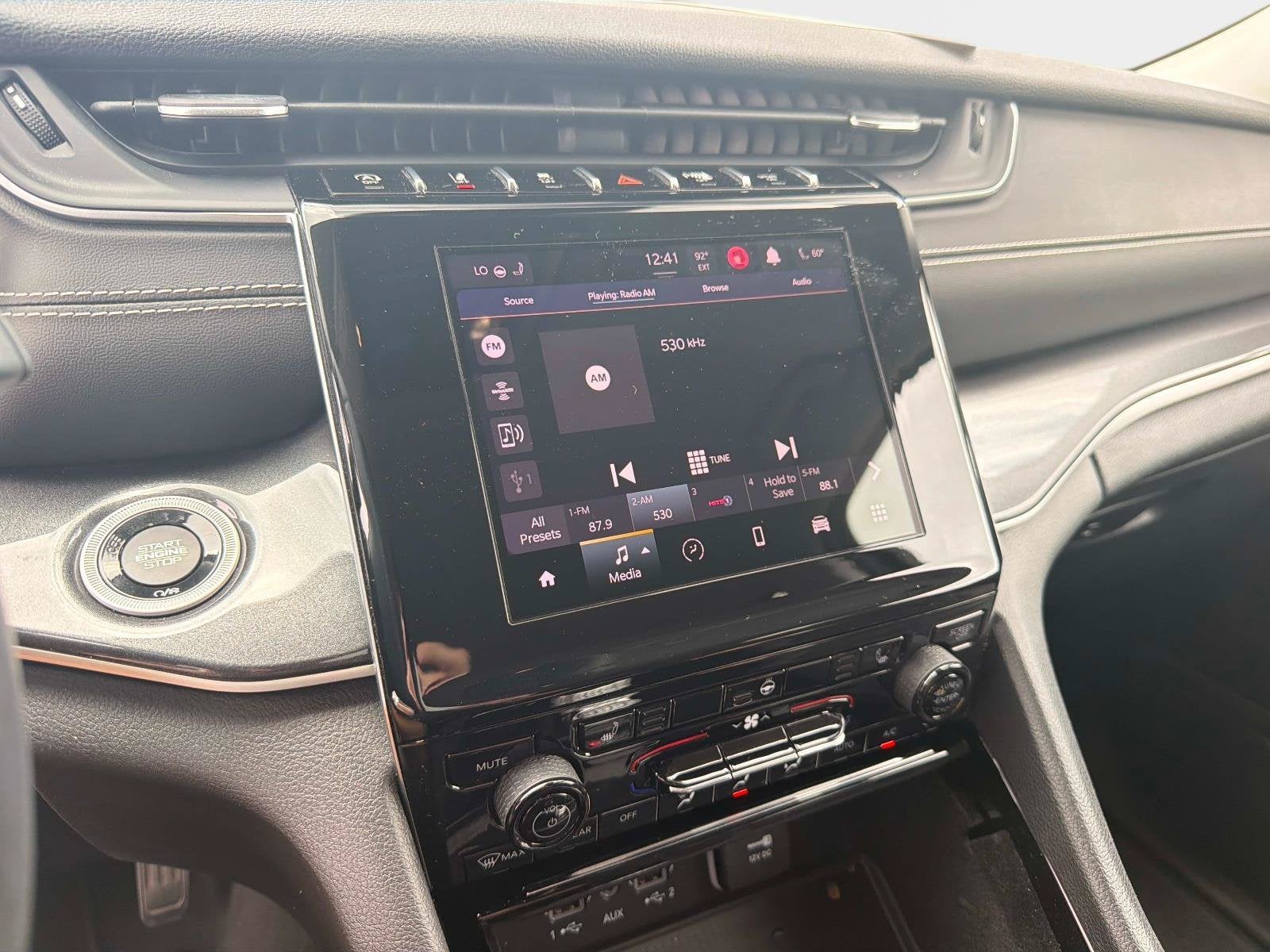 2021 Jeep Grand Cherokee L Laredo