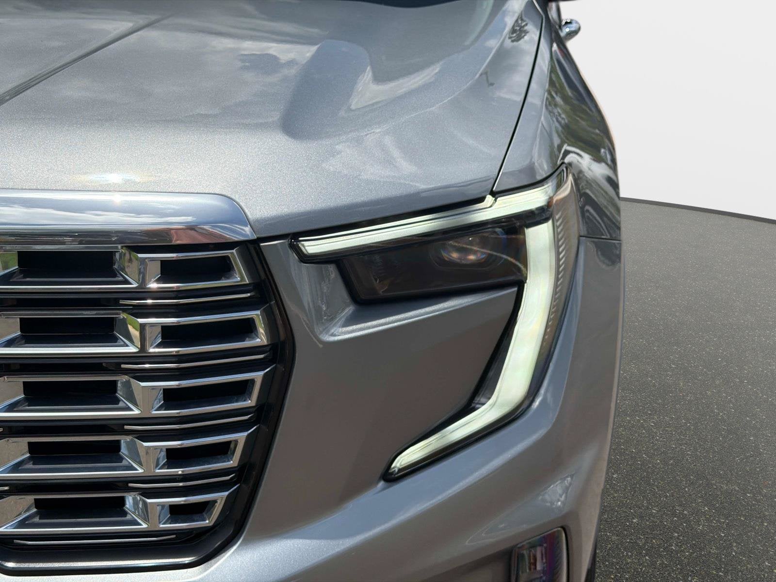 2025 GMC Acadia FWD Denali